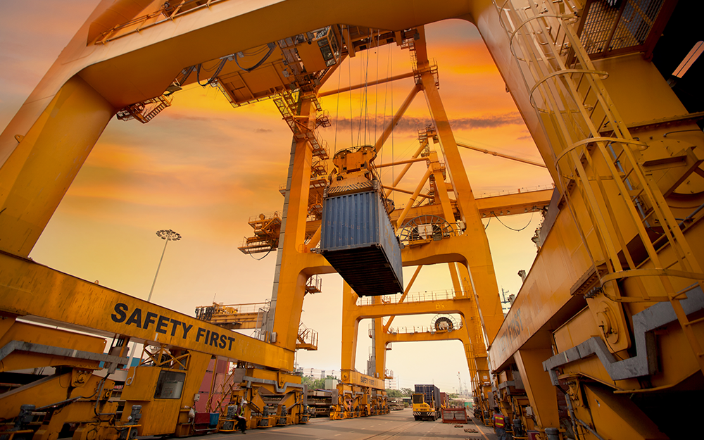 国際貿易・再輸出事業